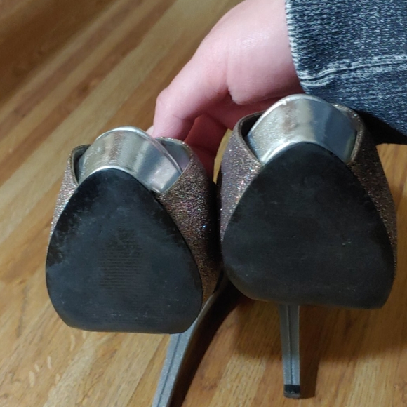 Guess Pink Rainbow Glitter Peep Hole Heels 7M - Picture 5 of 14